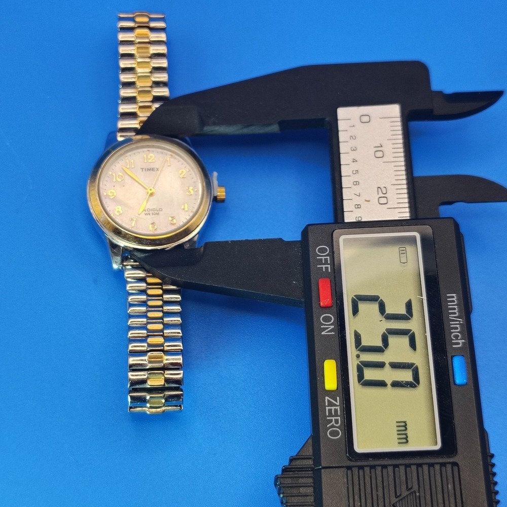 Vintage 2006 Timex‎ Indiglo 25mm Women's Two Tone Quartz Watch Stretch Bracelet - Picture 6 of 9